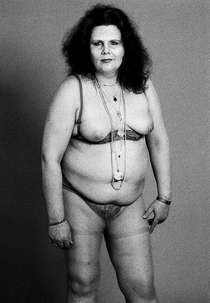 Kerstin i underkläder